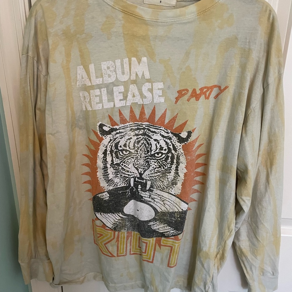 Tie dye shirt